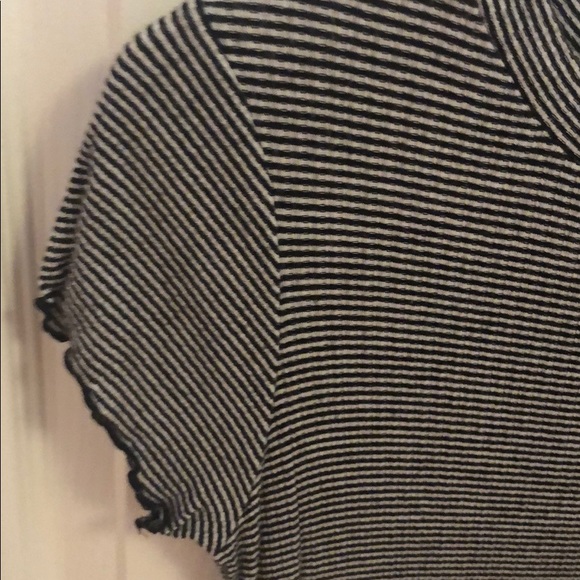 Women’s XS/S loose t-shirt dress - striped - Picture 2 of 4